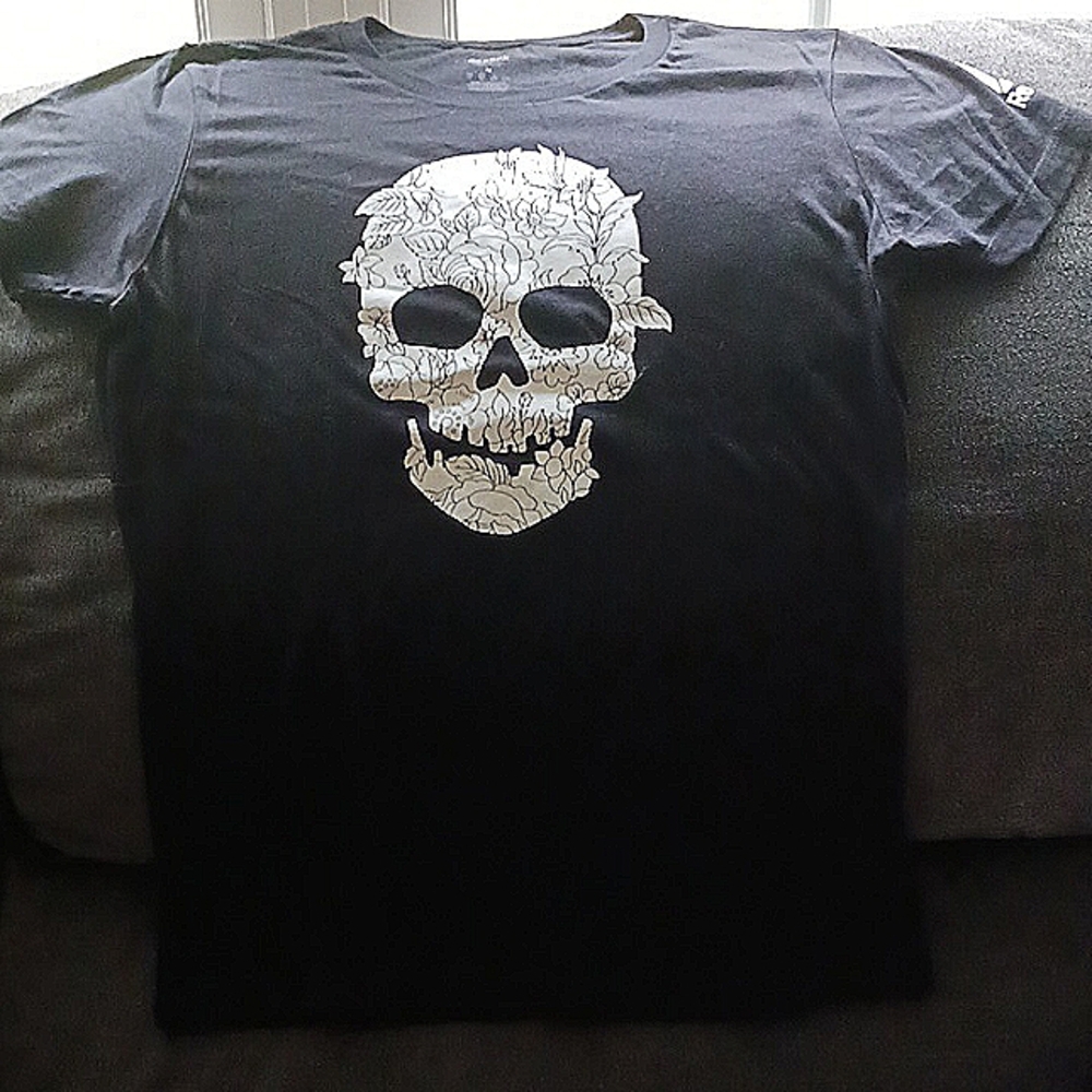 Reebok  t-shirt